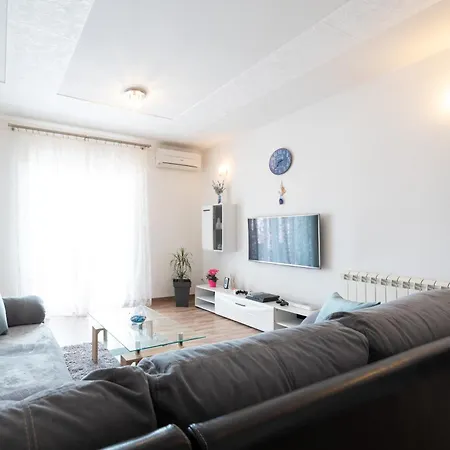 Appartement With 3 Bedrooms&jacuzzi On Rooftop