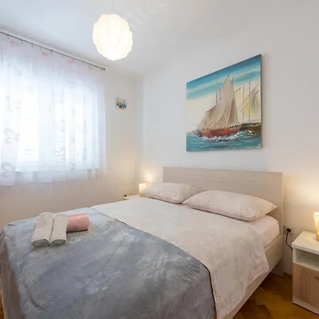 Apartamento Luxury With Garden Jacuzzi And Wellness