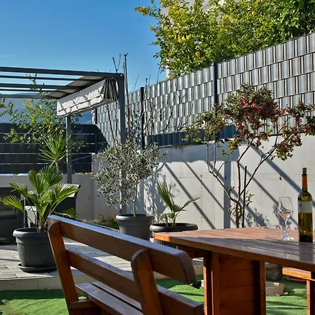 公寓 Luxury With Garden Jacuzzi And Wellness *