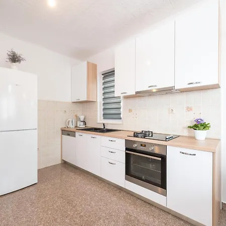 Luxury With Garden Jacuzzi And Wellness Trogir