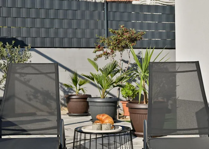 Luxury With Garden Jacuzzi And Wellness *